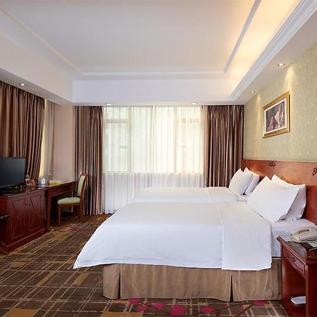 Vienna Hotel Dongguan Hou Street Wanda Plaza Εξωτερικό φωτογραφία