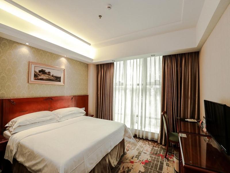 Vienna Hotel Dongguan Hou Street Wanda Plaza Εξωτερικό φωτογραφία