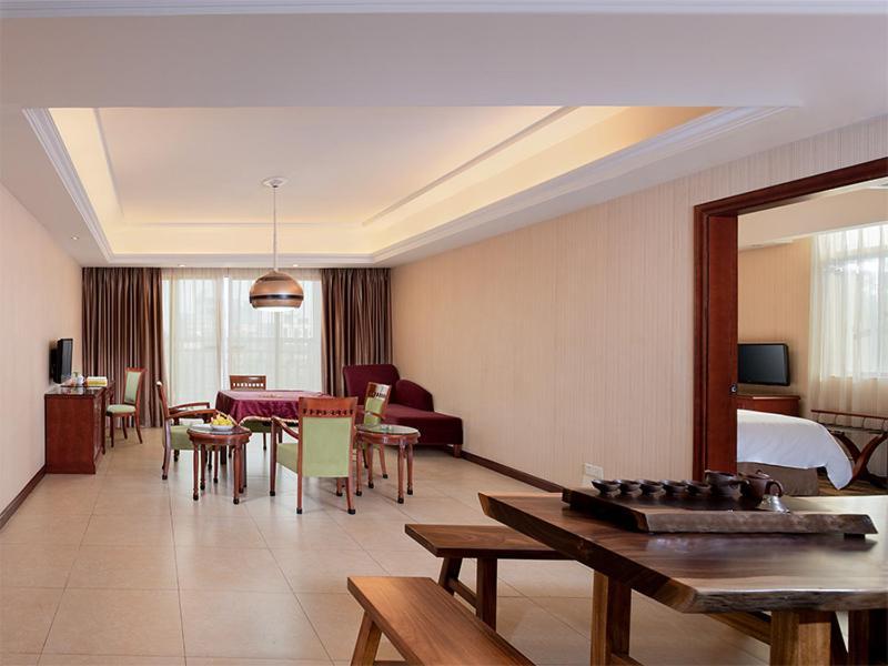Vienna Hotel Dongguan Hou Street Wanda Plaza Εξωτερικό φωτογραφία